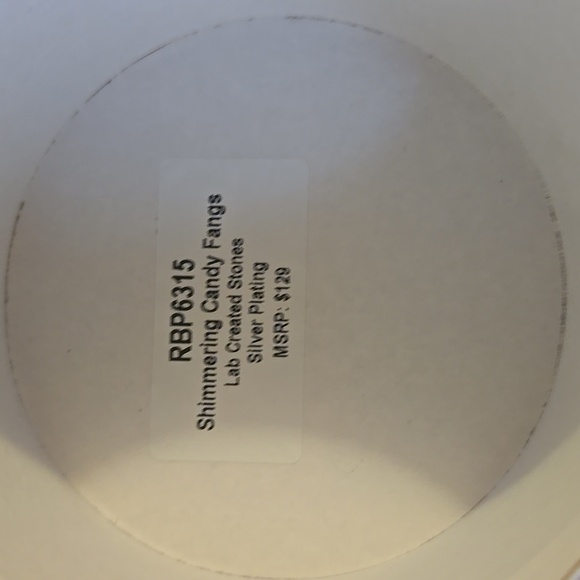 Shimmering Fangs BP Stack RBP6315 - Picture 4 of 5